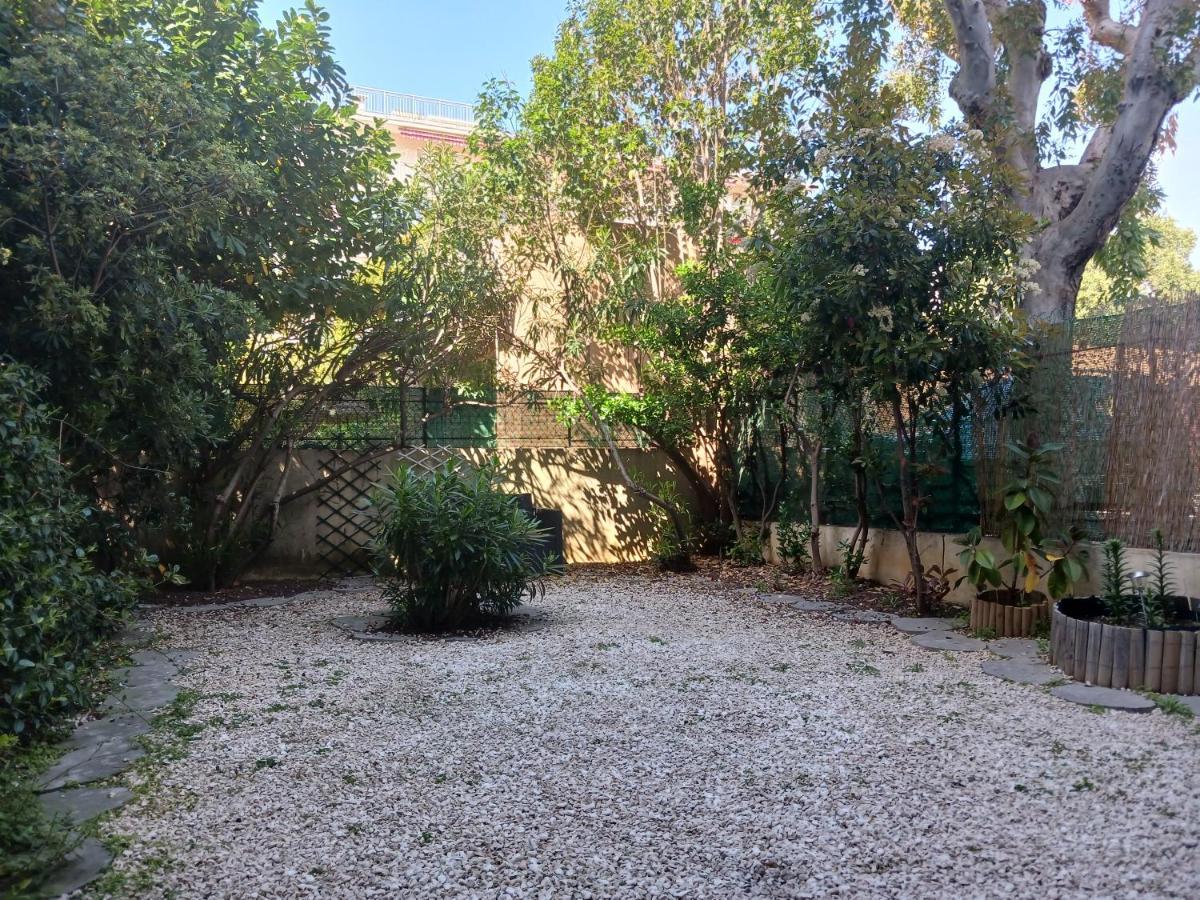 Rez-De-Jardin Grand Studio Appartement Cros-de-Cagnes Buitenkant foto